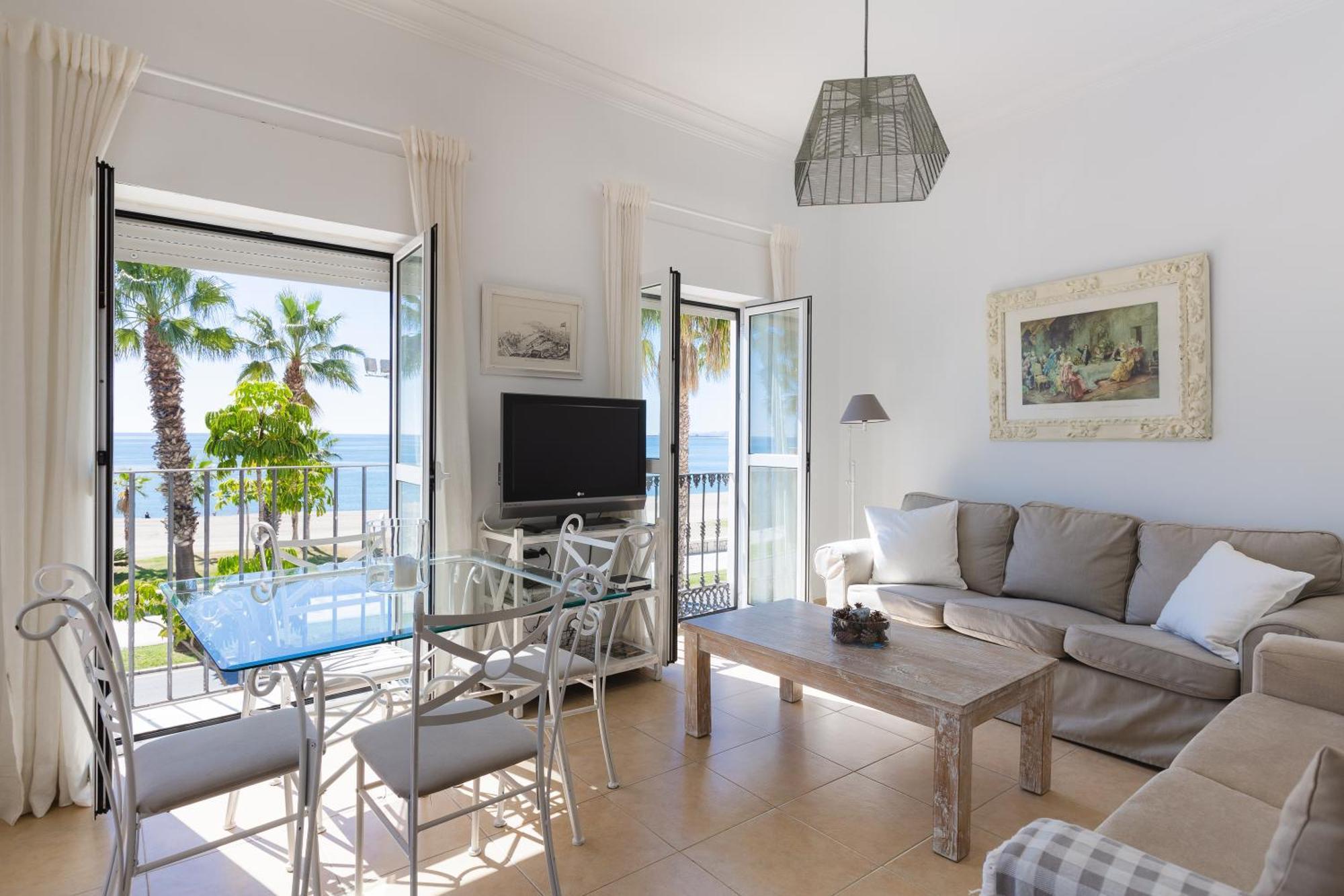 Apartamento Con Encanto En Primera Linea De Playa Malaga Zewnętrze zdjęcie